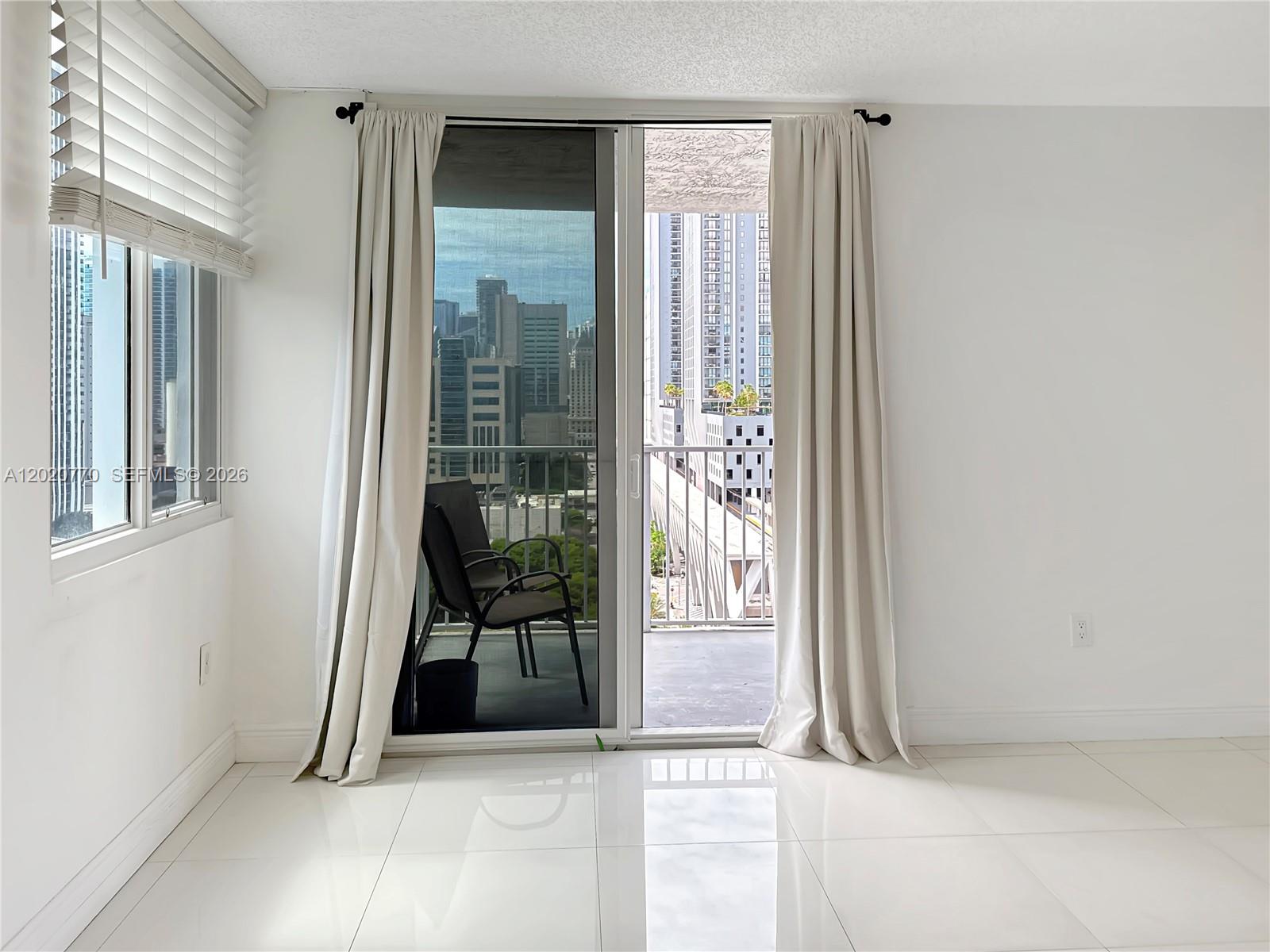 MADISON DOWNTOWN CONDO - Residential