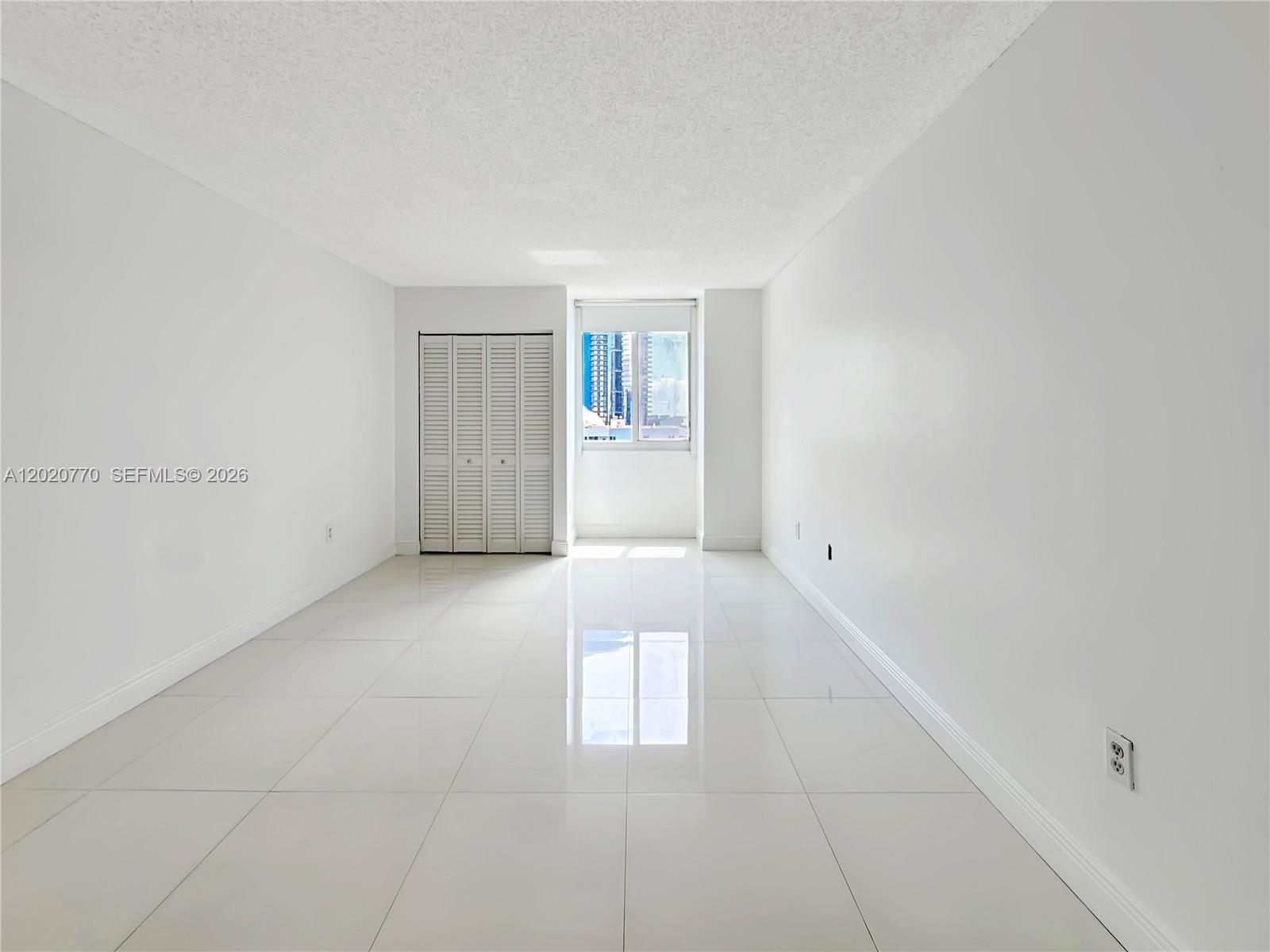 MADISON DOWNTOWN CONDO - Residential