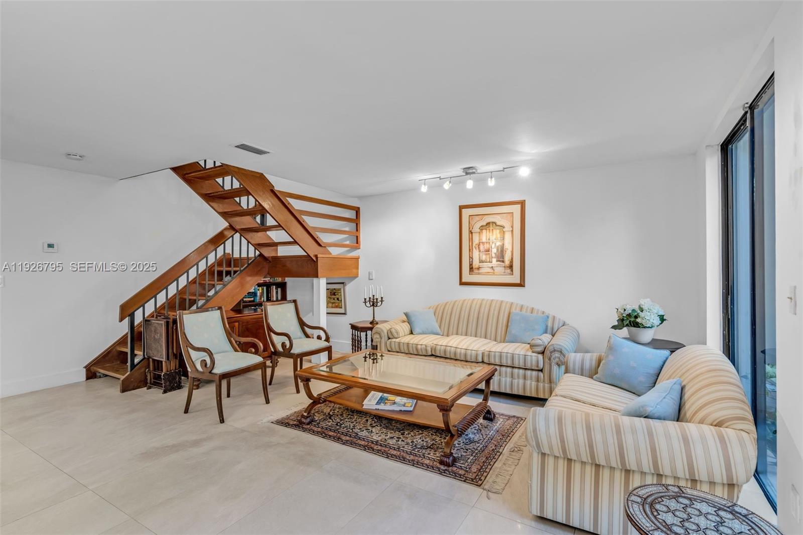 COSTA DEL SOL CONDO N - Residential