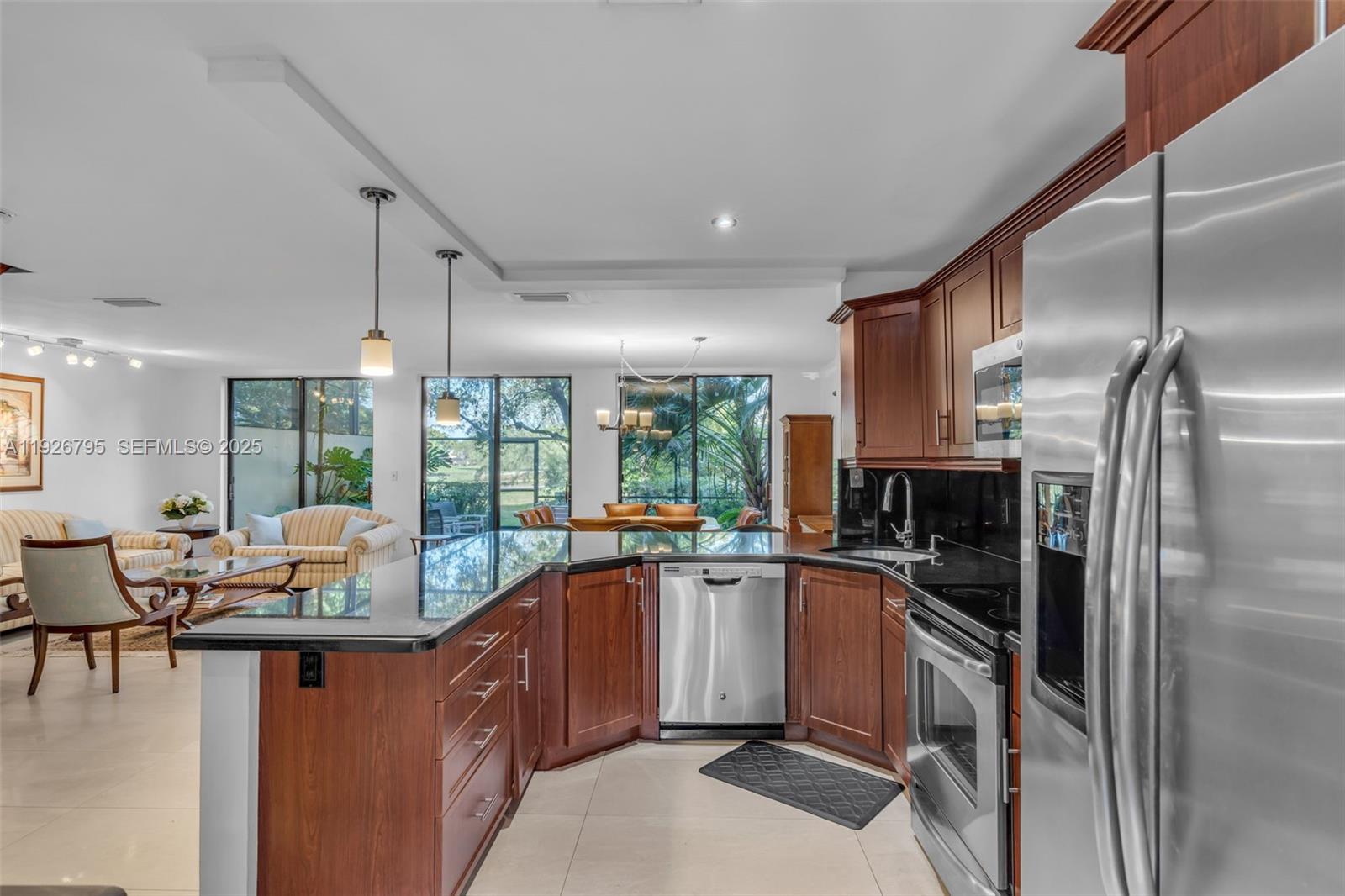 COSTA DEL SOL CONDO N - Residential