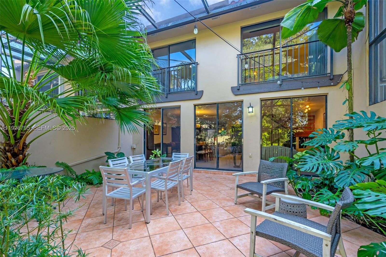 COSTA DEL SOL CONDO N - Residential