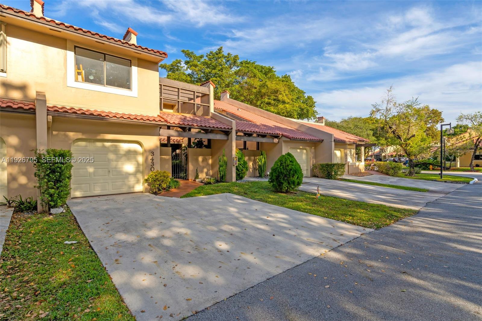 COSTA DEL SOL CONDO N - Residential