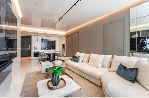 300 Biscayne Boulevard Way 4105 Miami FL 33131
