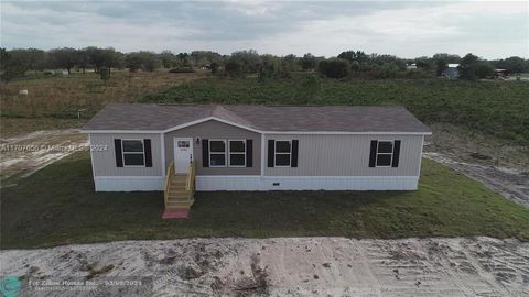 A home in Okeechobee