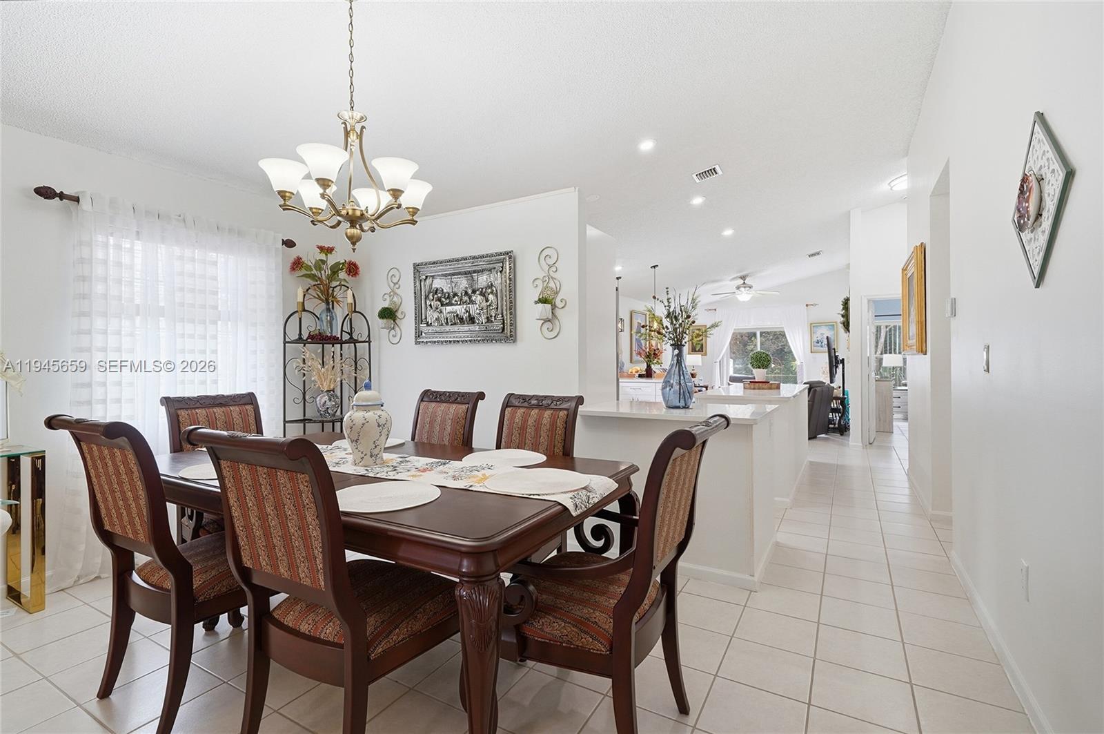 CRYSTAL POINTE - Residential