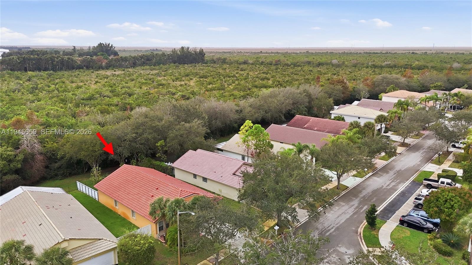 CRYSTAL POINTE - Residential