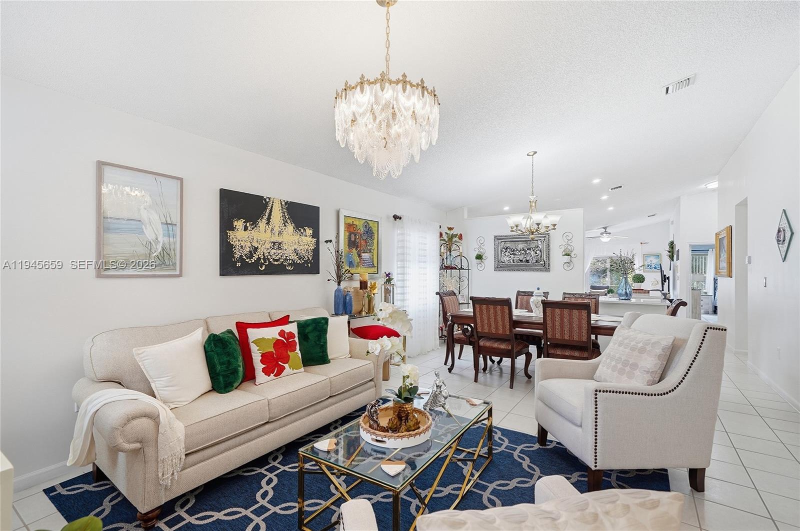 CRYSTAL POINTE - Residential