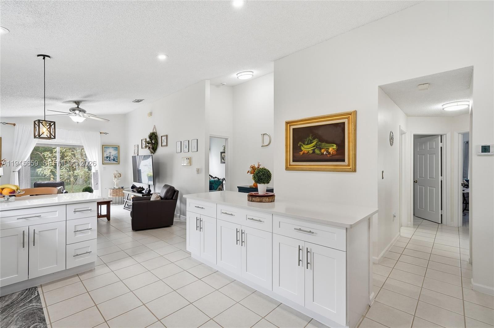 CRYSTAL POINTE - Residential