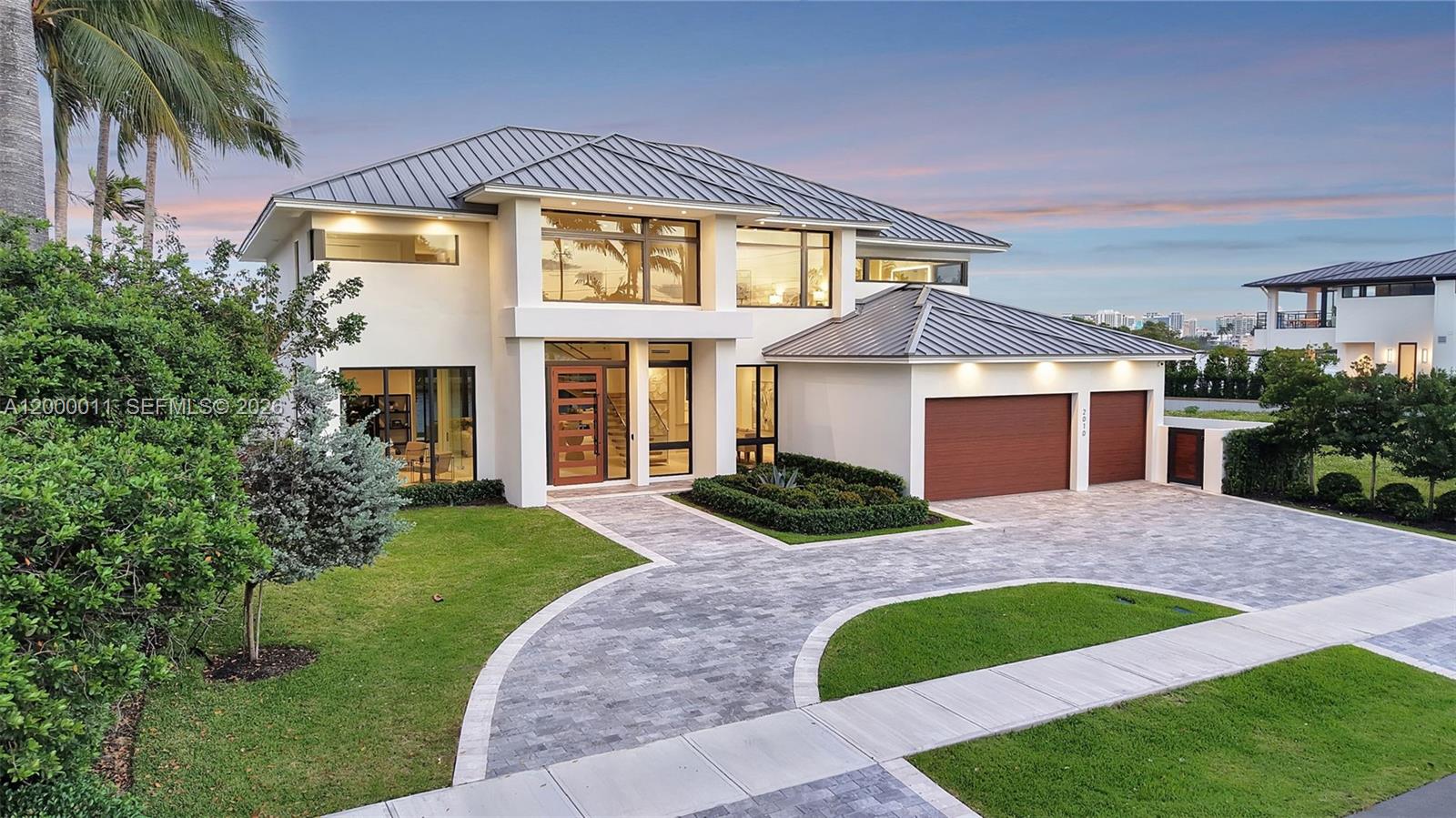 2010 Intracoastal Dr