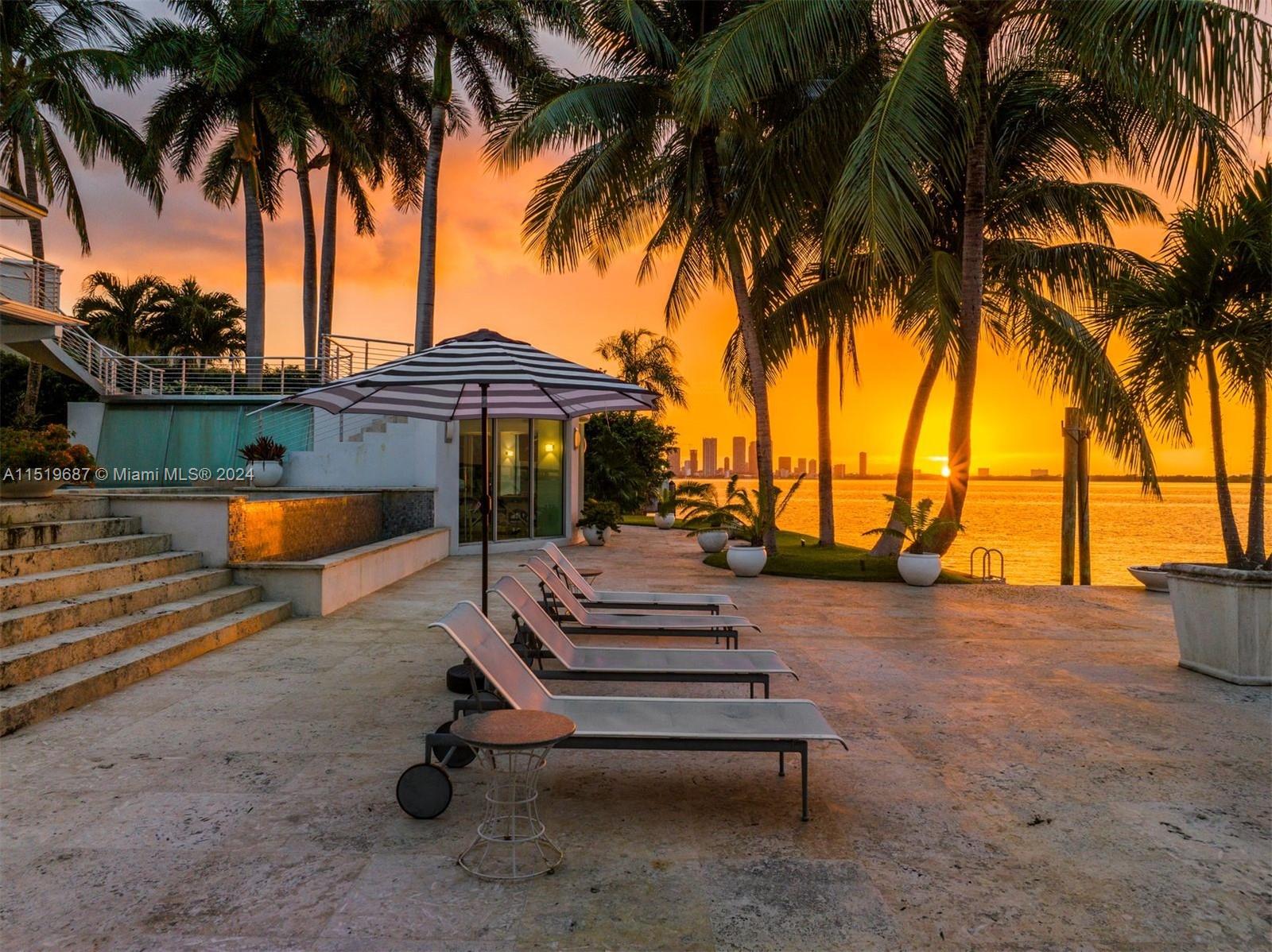 SUNSET ISLANDS-ISLAND NO - Residential