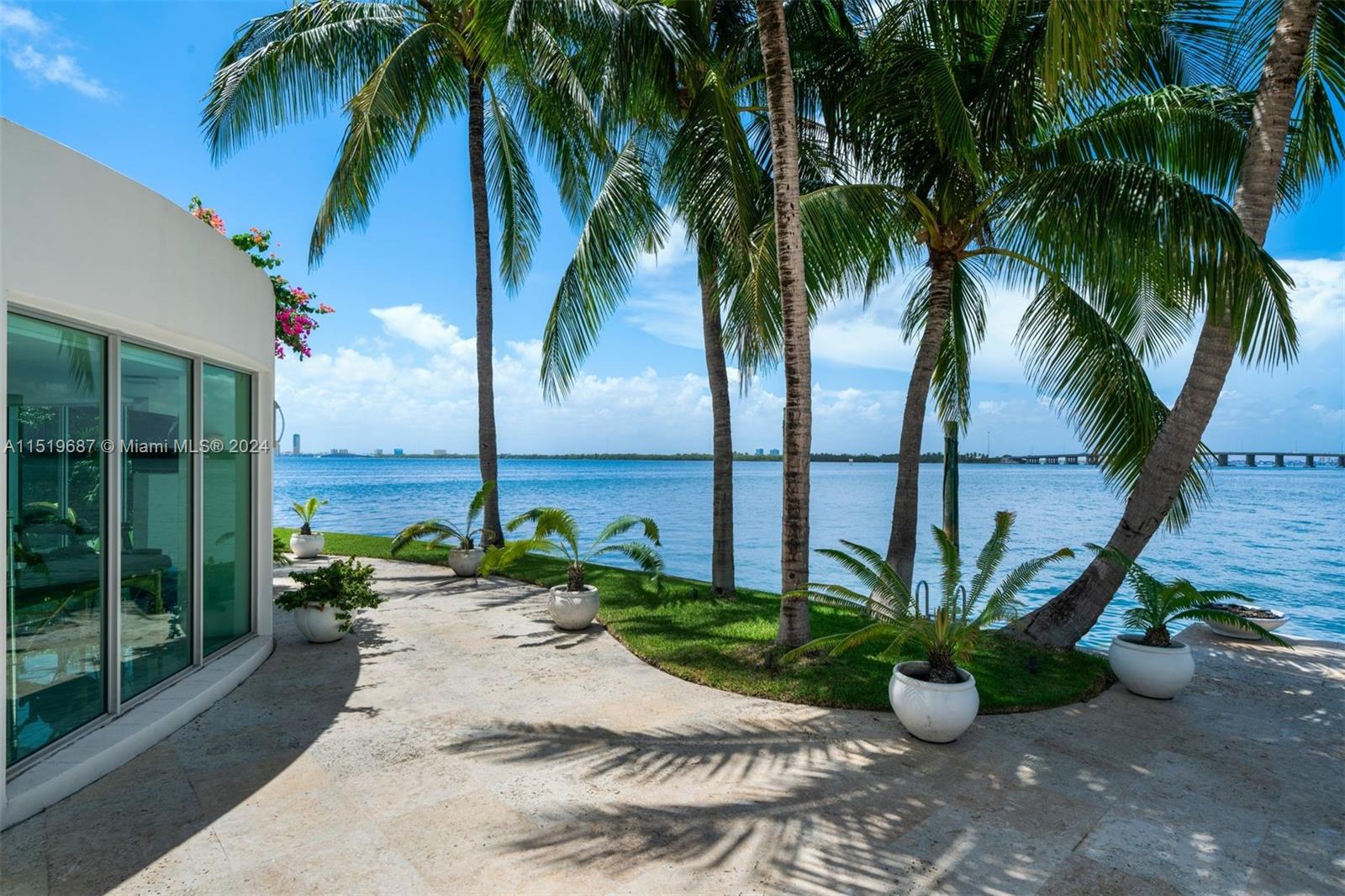 SUNSET ISLANDS-ISLAND NO - Residential