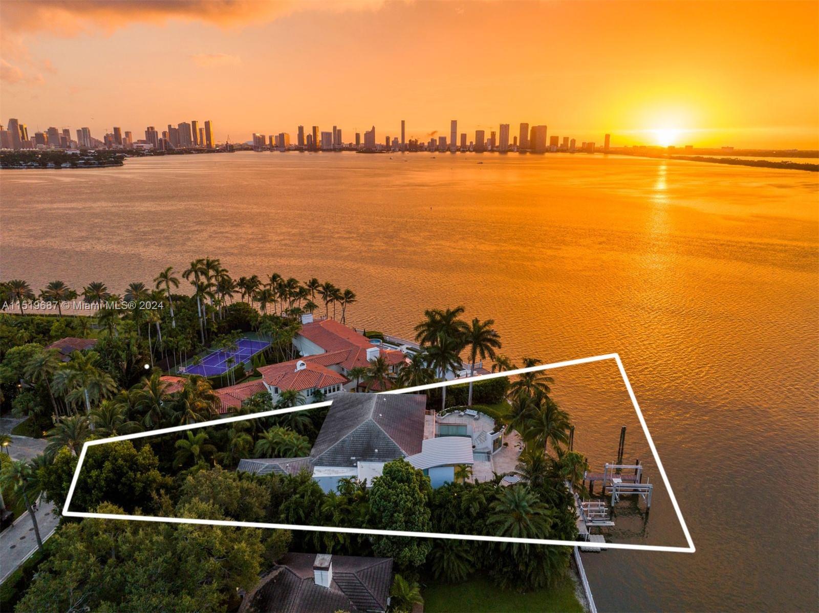 SUNSET ISLANDS-ISLAND NO - Residential