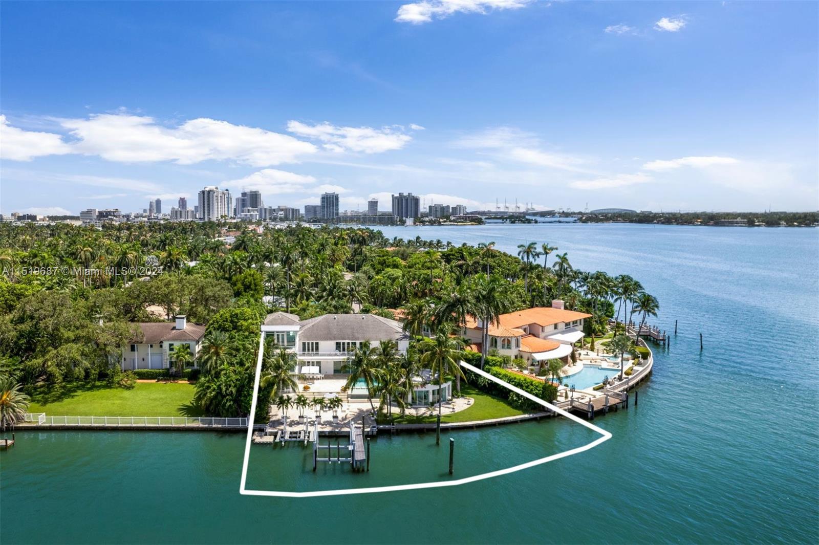 SUNSET ISLANDS-ISLAND NO - Residential