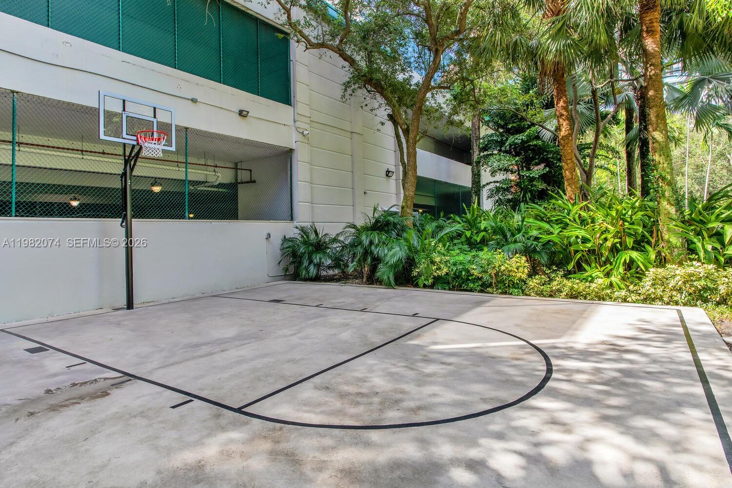 GROVE HILL TOWER CONDO - Residential Lease