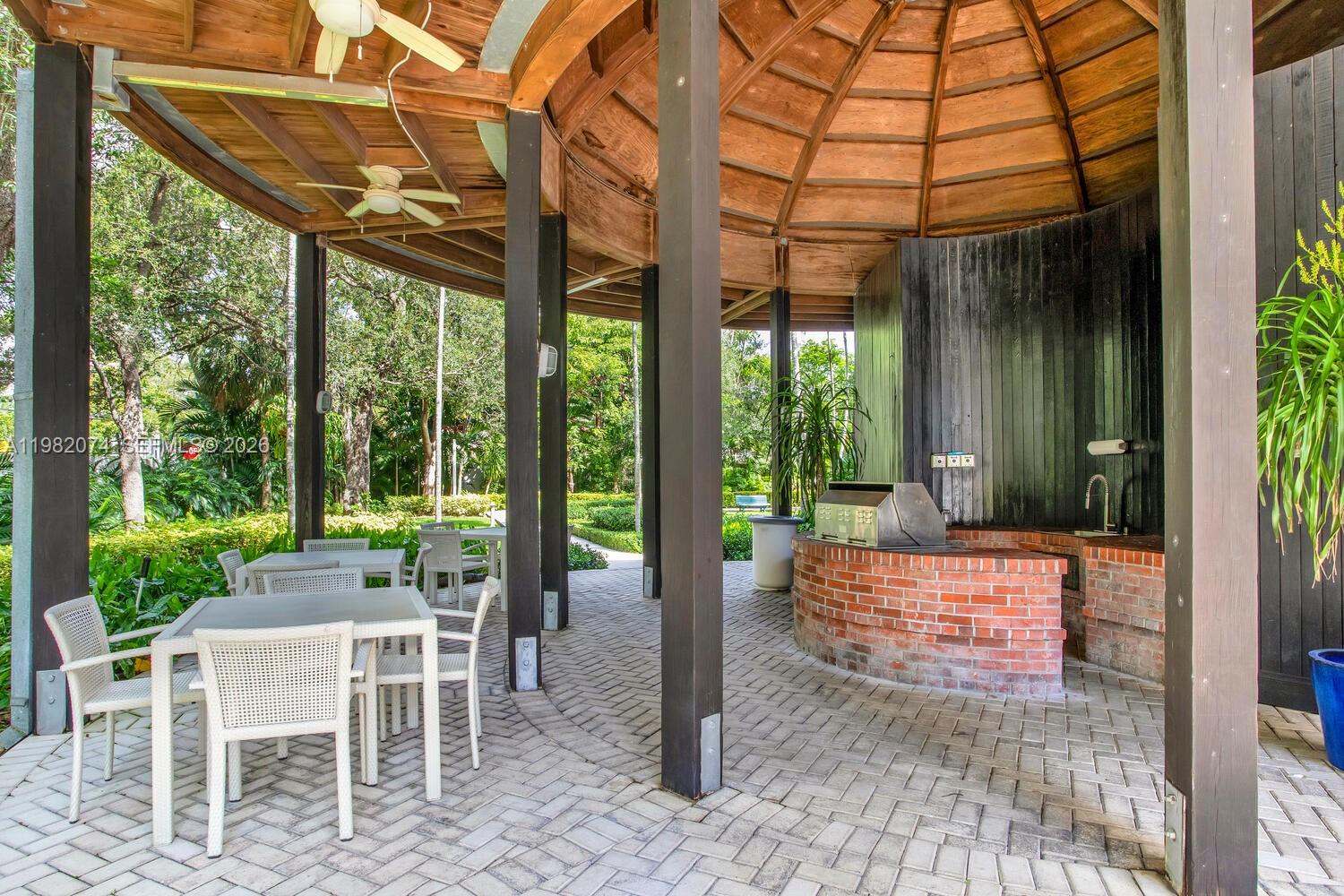 GROVE HILL TOWER CONDO - Residential Lease