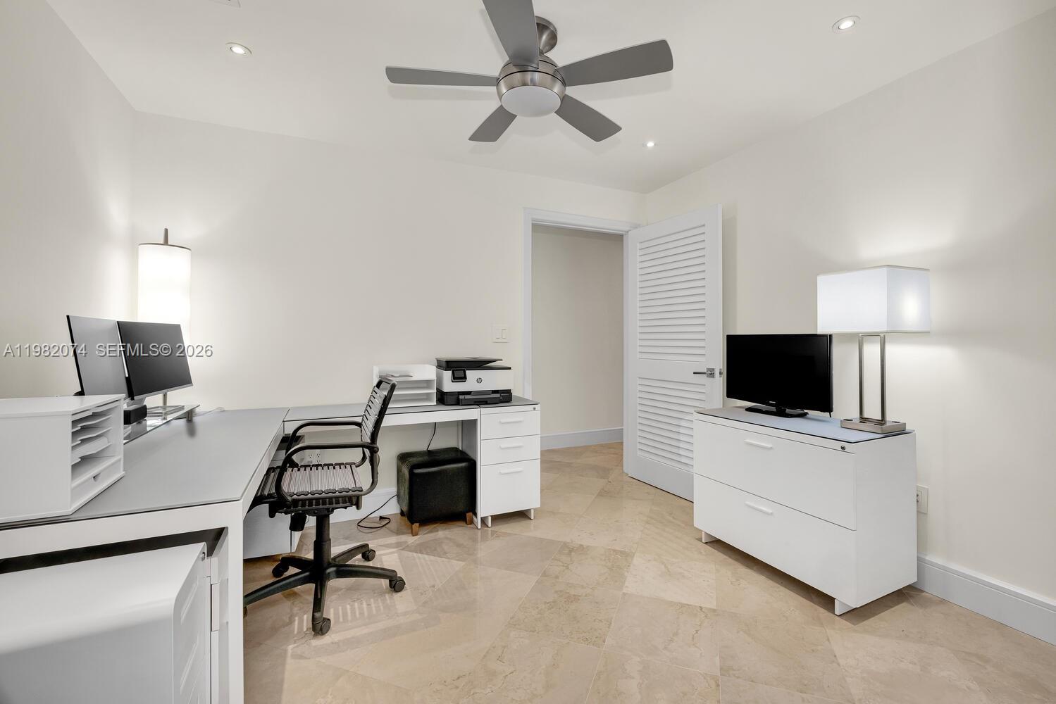 GROVE HILL TOWER CONDO - Residential Lease