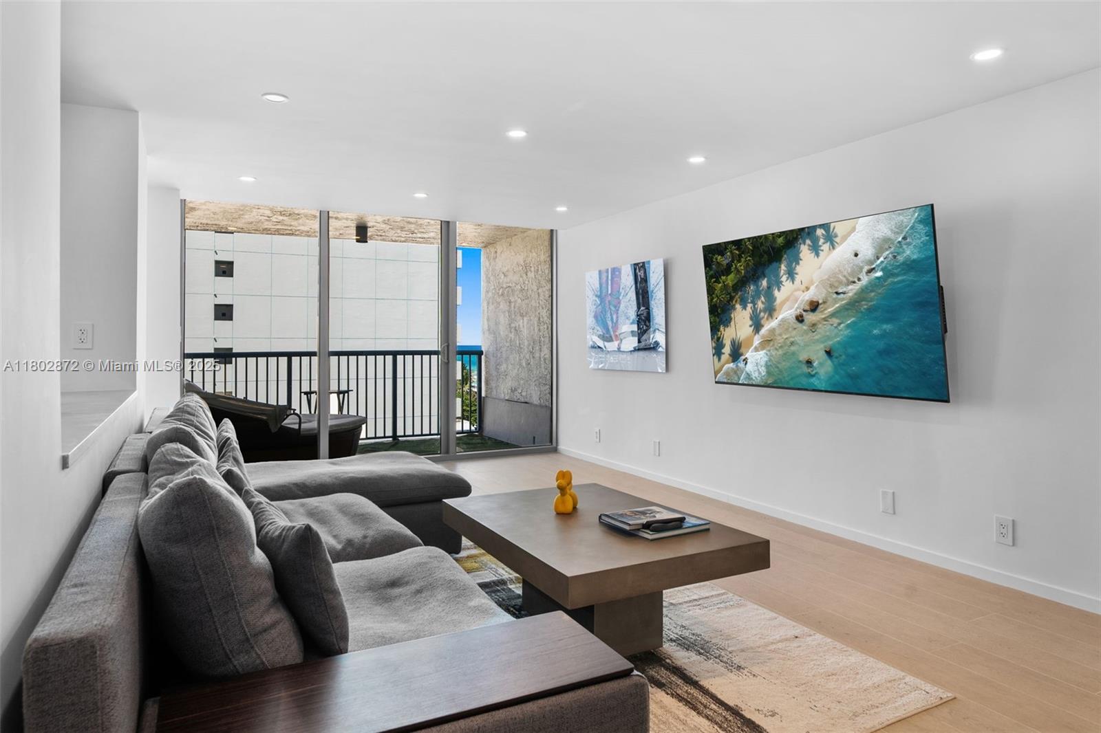 MIRASOL OCEAN TOWERS COND - Residential