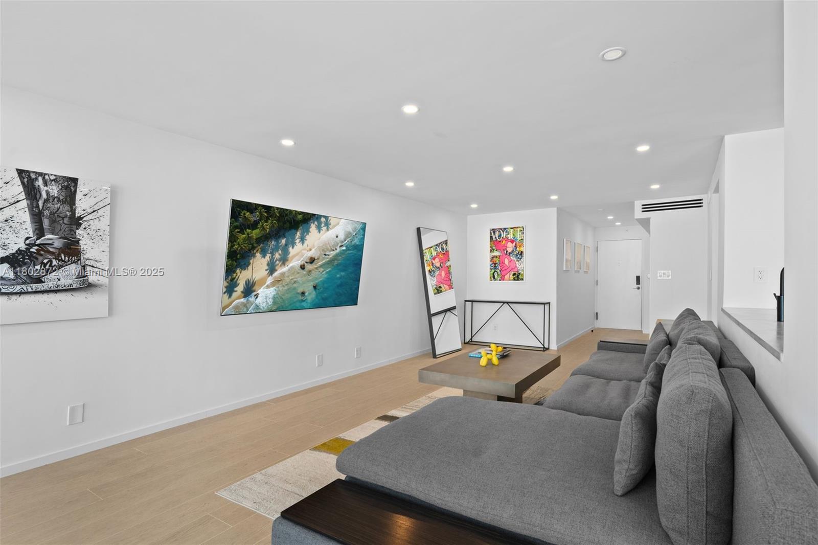 MIRASOL OCEAN TOWERS COND - Residential