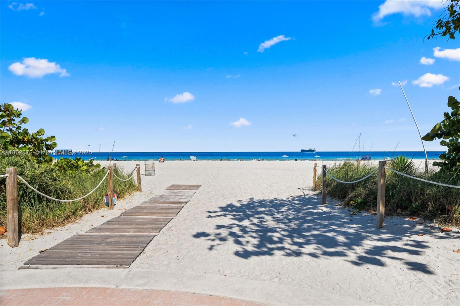 MIRASOL OCEAN TOWERS COND - Residential