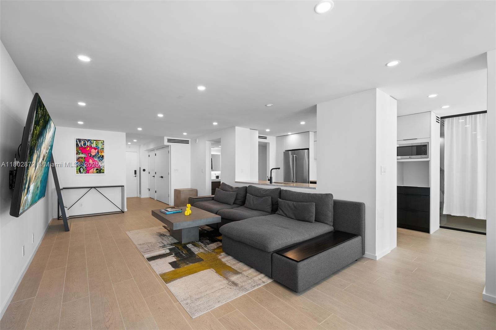 MIRASOL OCEAN TOWERS COND - Residential