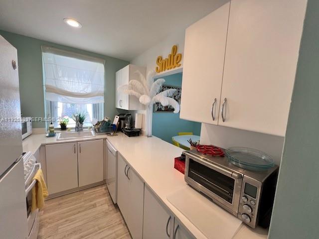 THE LINCOLN CONDO - Residential