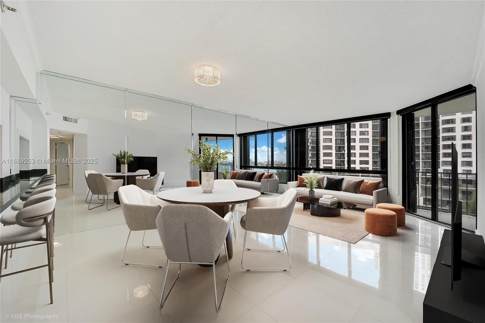 Property for Sale at 520 Brickell Key Dr A802, Miami, Broward County, Florida - Bedrooms: 2 
Bathrooms: 2  - $640,000