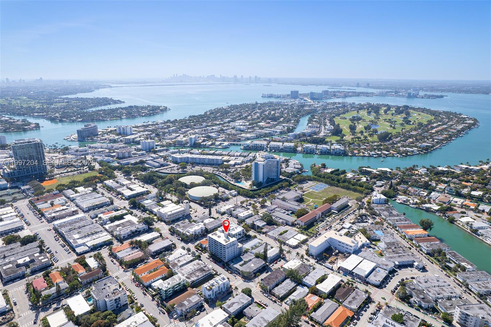 CARLYLE PLAZA CONDO - Residential