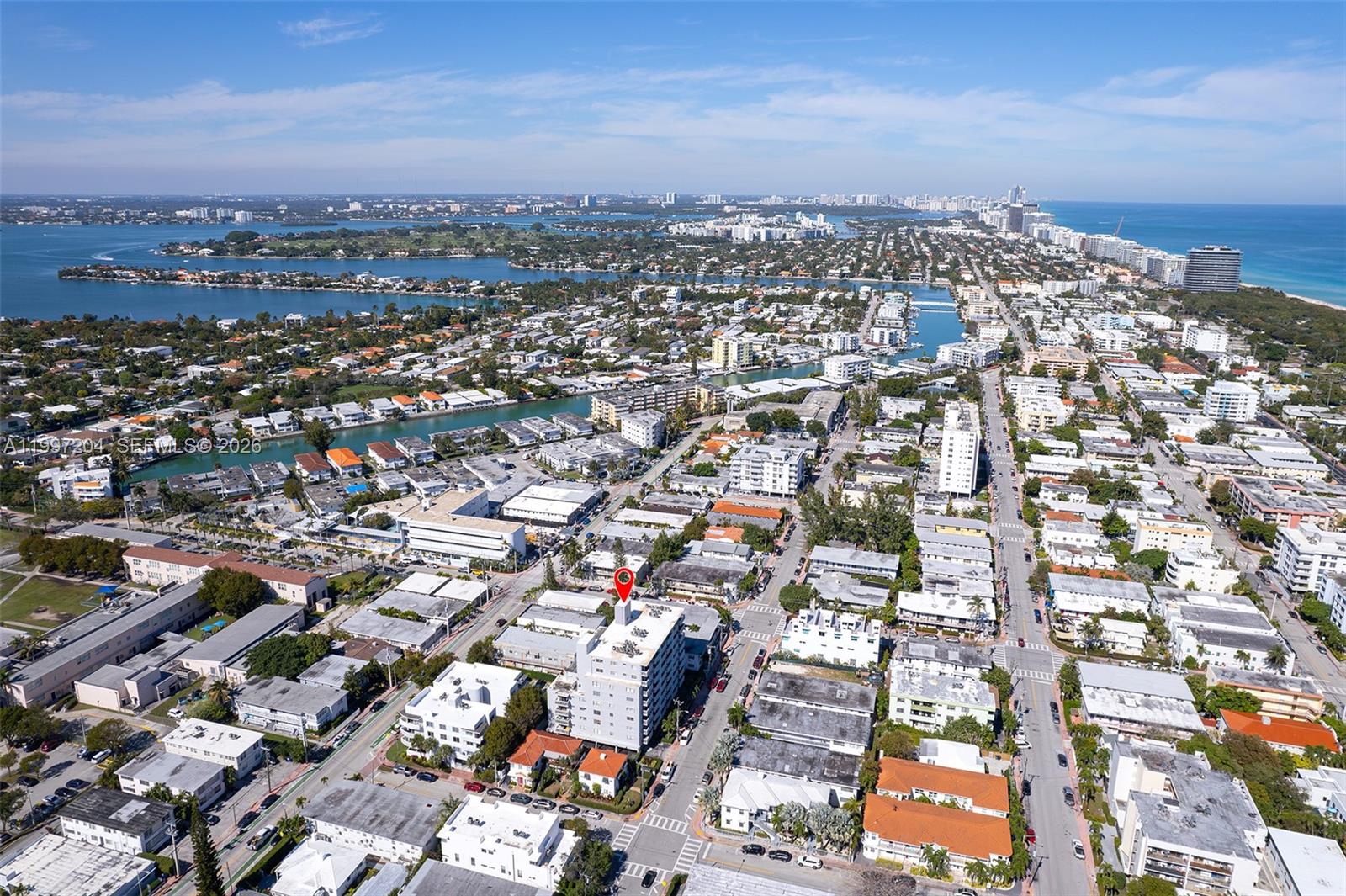 CARLYLE PLAZA CONDO - Residential