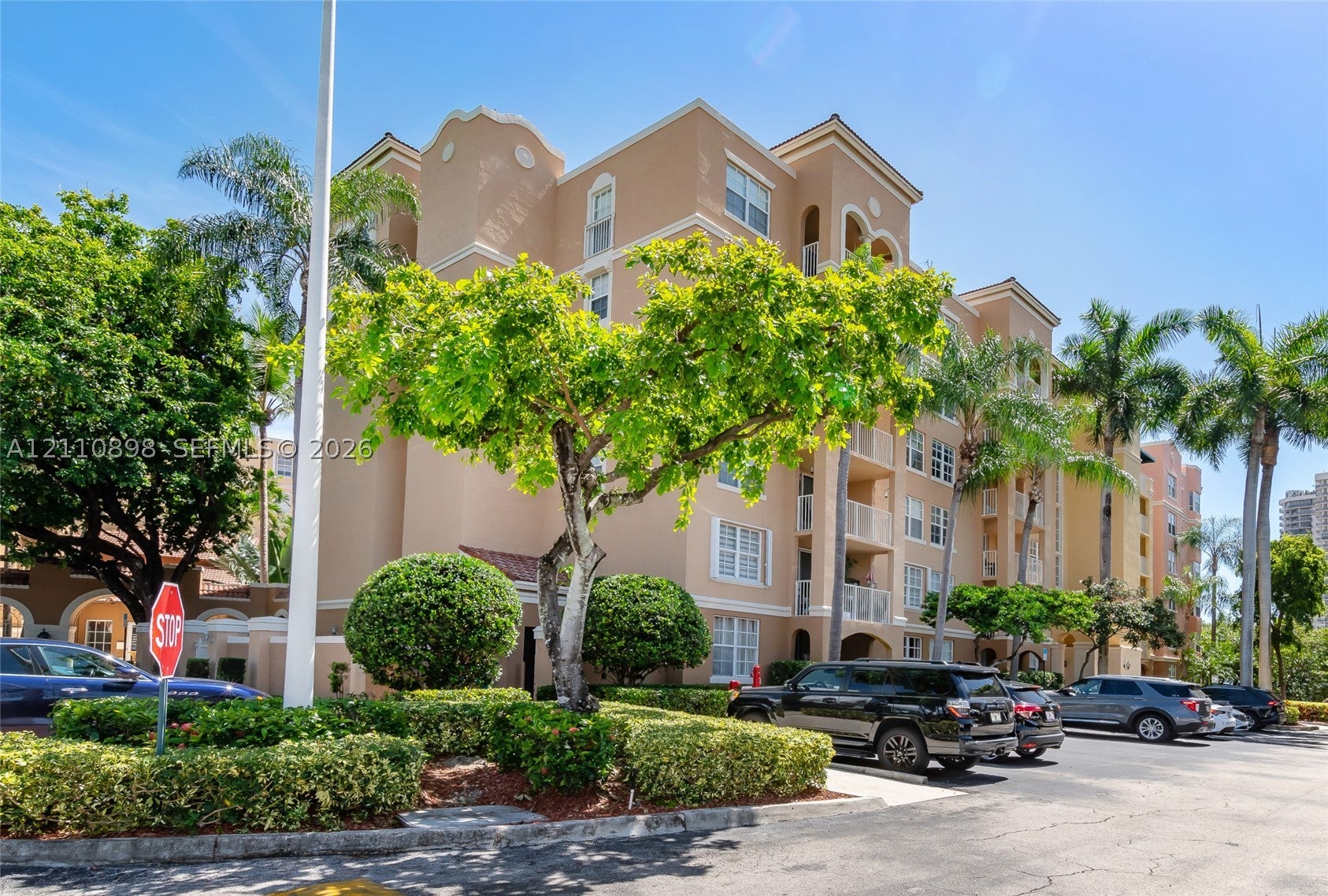 19655 E Country Club Dr 6207