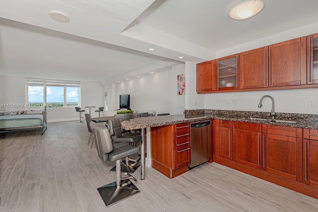 Address Not Disclosed, Miami Beach, Miami-Dade County, Florida - 1 Bathrooms - 
