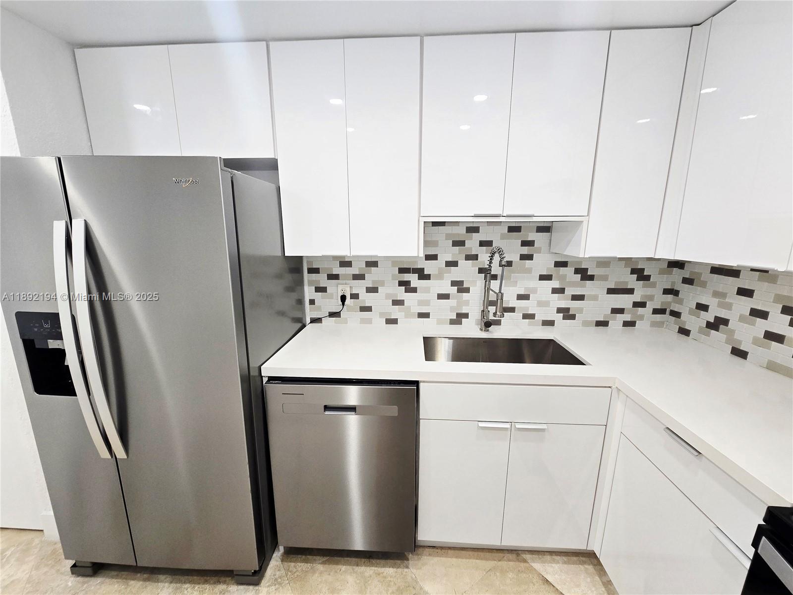 SOUTH BAY CLUB CONDO - Residential Lease