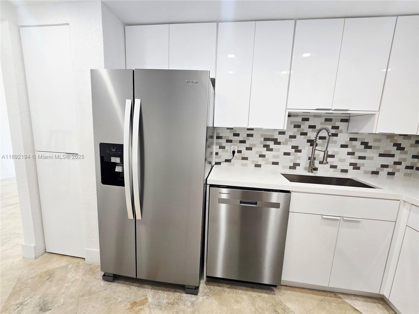 SOUTH BAY CLUB CONDO - Residential Lease