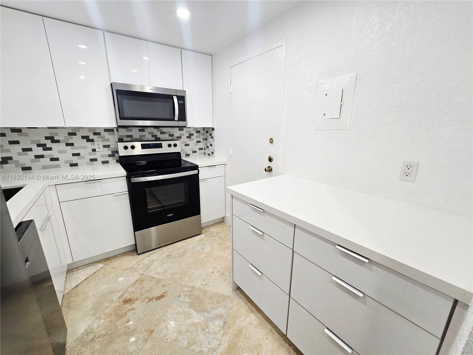 SOUTH BAY CLUB CONDO - Residential Lease