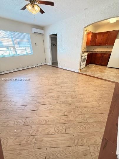 HOLLYWOOD - Residential Lease