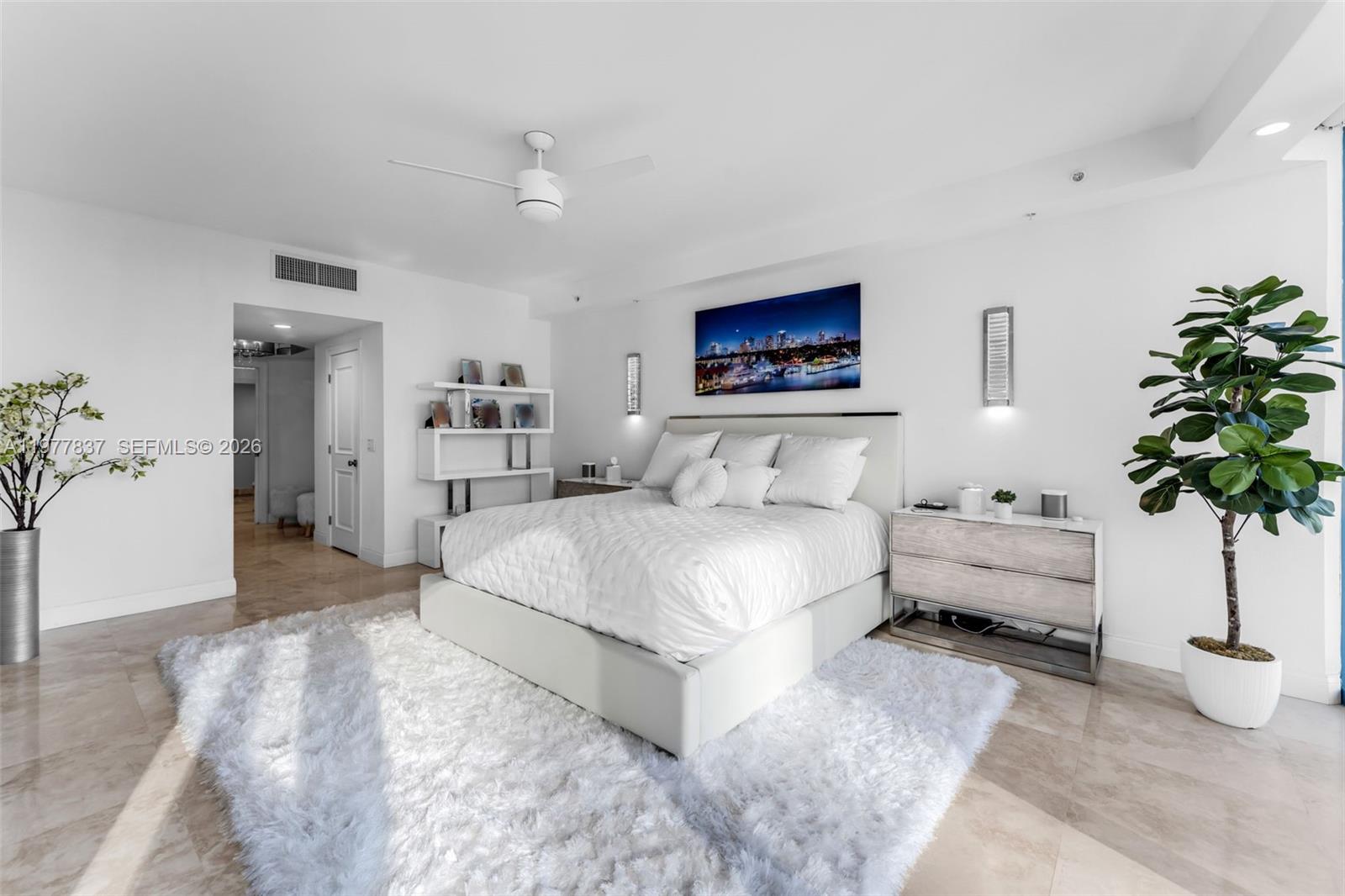 LAS OLAS RIVER HOUSE COND - Residential