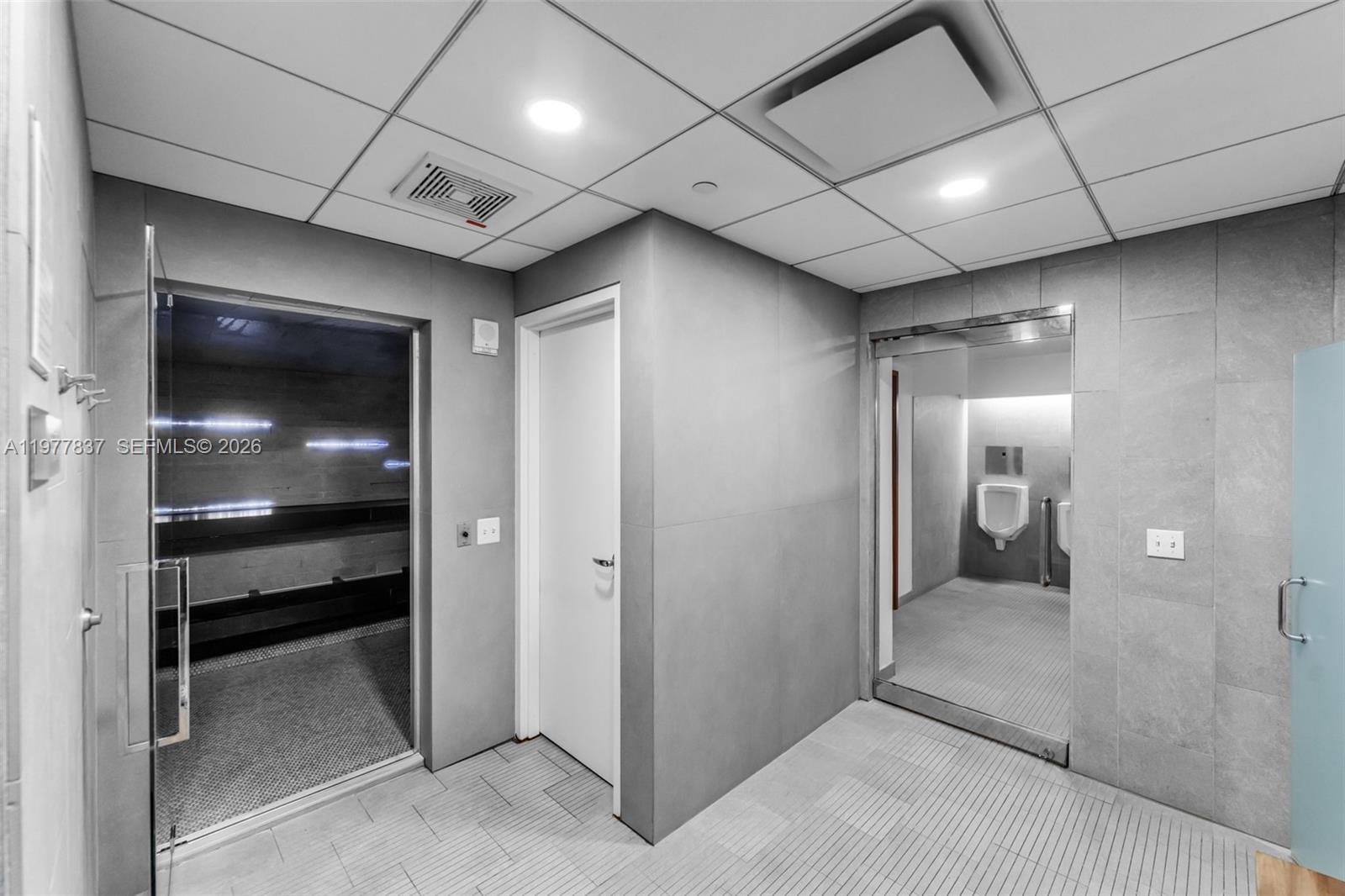 LAS OLAS RIVER HOUSE COND - Residential