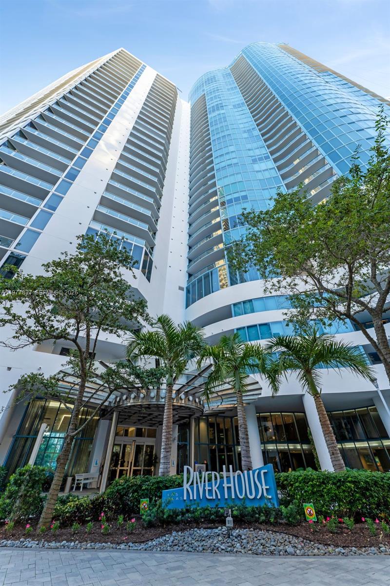 LAS OLAS RIVER HOUSE COND - Residential