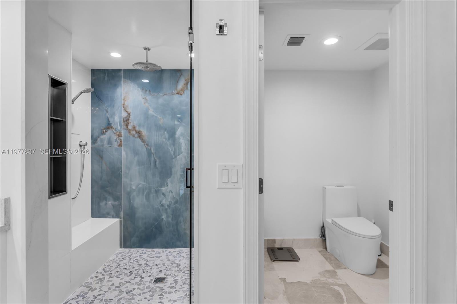 LAS OLAS RIVER HOUSE COND - Residential