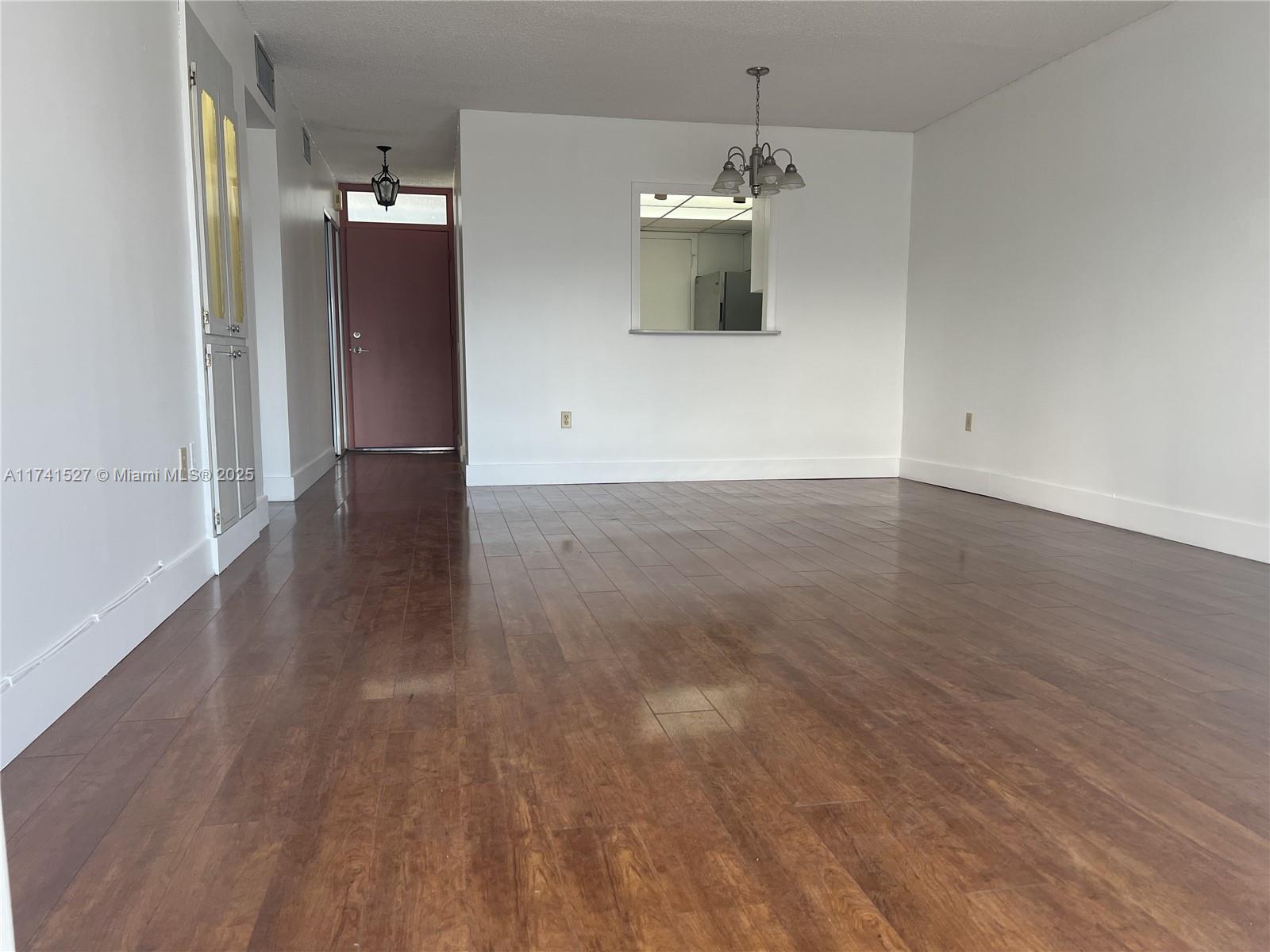 EDEN ISLES CONDO NO 5 - Residential