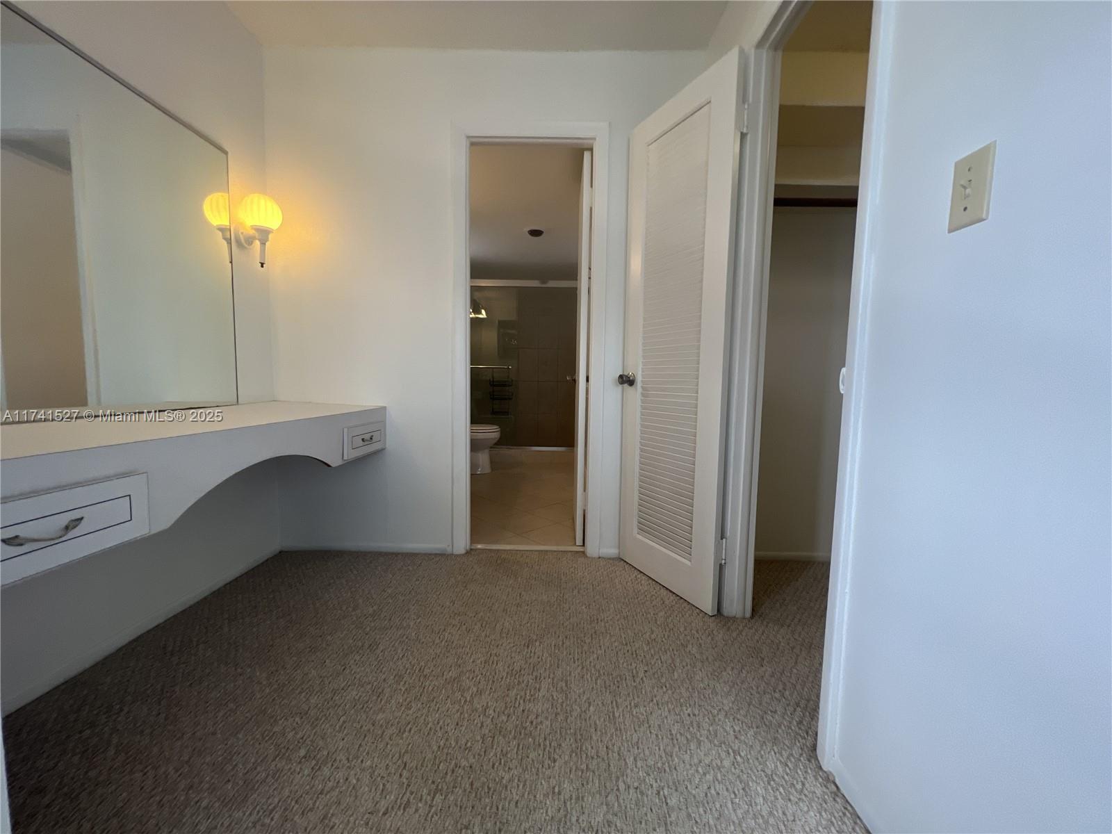 EDEN ISLES CONDO NO 5 - Residential