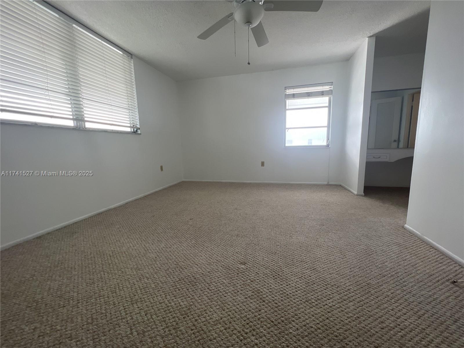EDEN ISLES CONDO NO 5 - Residential
