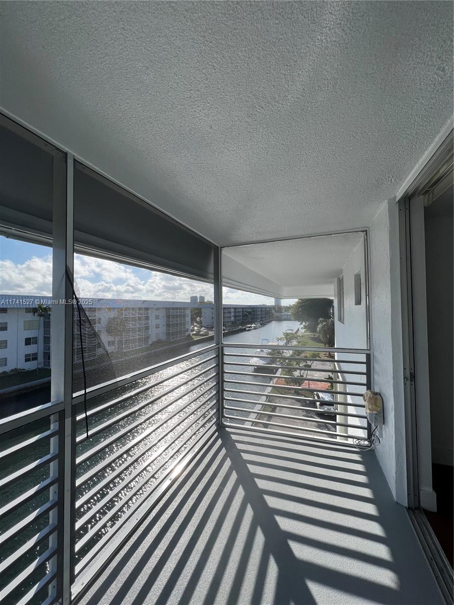 EDEN ISLES CONDO NO 5 - Residential