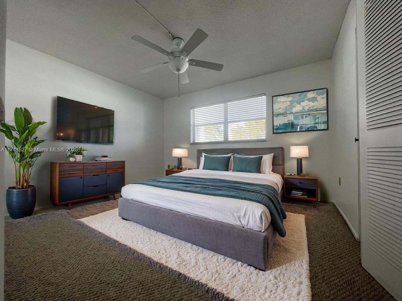 EDEN ISLES CONDO NO 5 - Residential