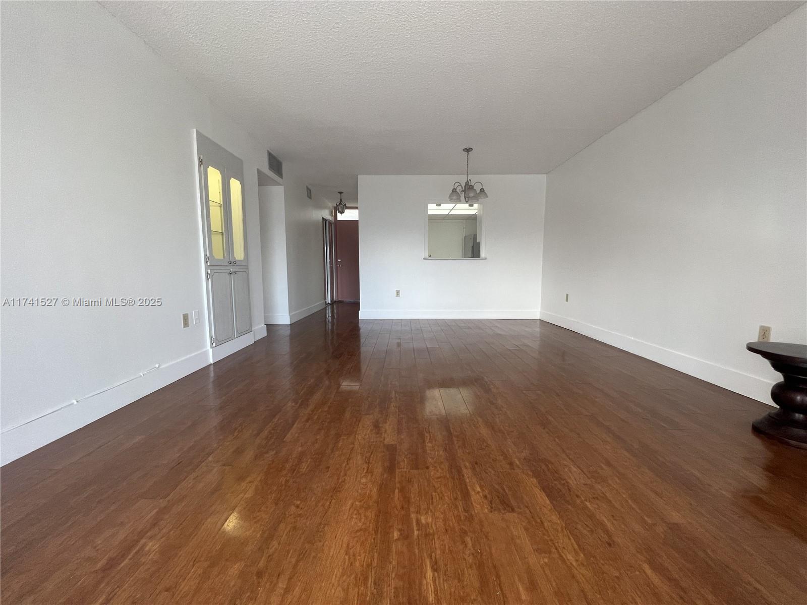 EDEN ISLES CONDO NO 5 - Residential
