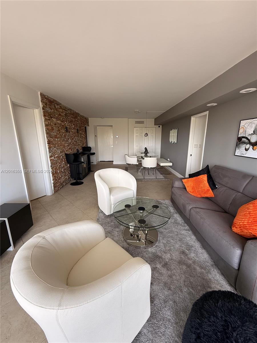 FLAMENCO CONDO TOWER II - Residential