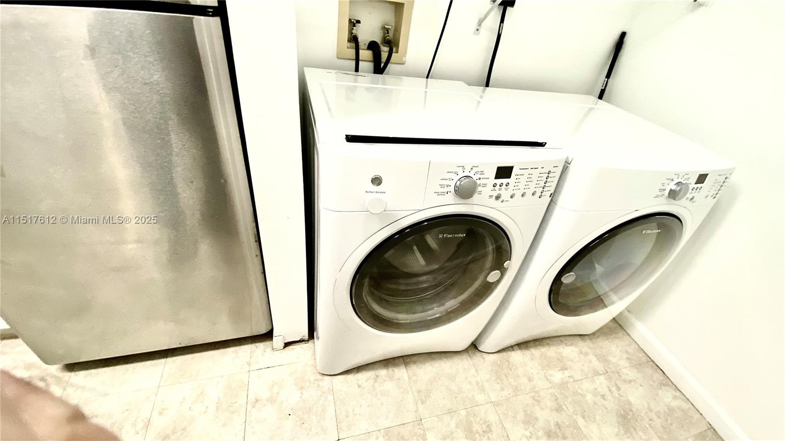 THE YACHT CLUB AT AVENTURA - Residential