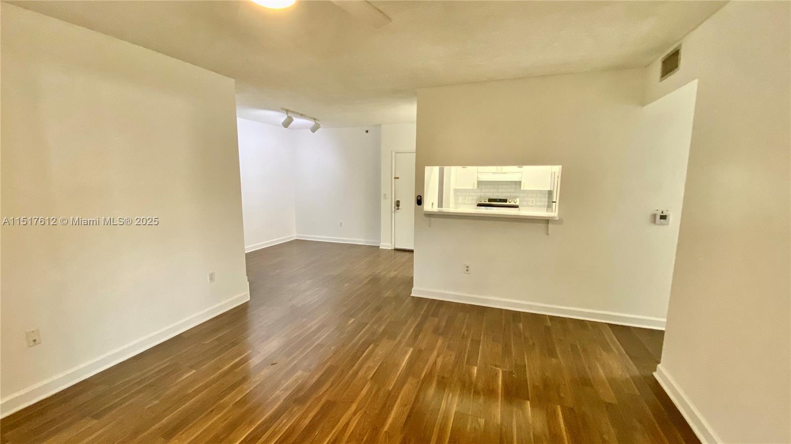 View photos, virtual tours, details... 19901 E Country Club Dr 2103