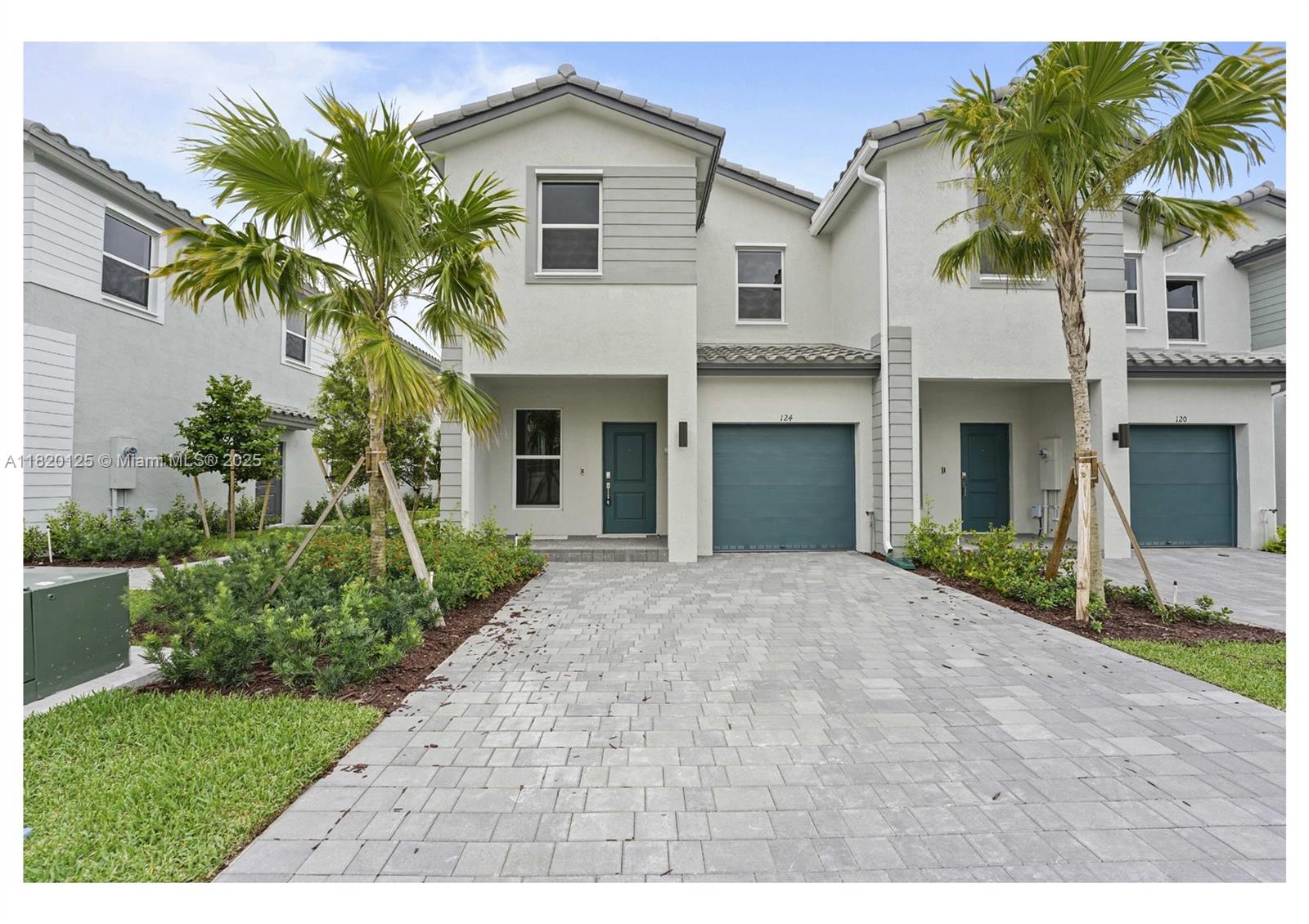 124 Sw 184th Way, Pembroke Pines, Miami-Dade County, Florida - 4 Bedrooms  
3 Bathrooms - 