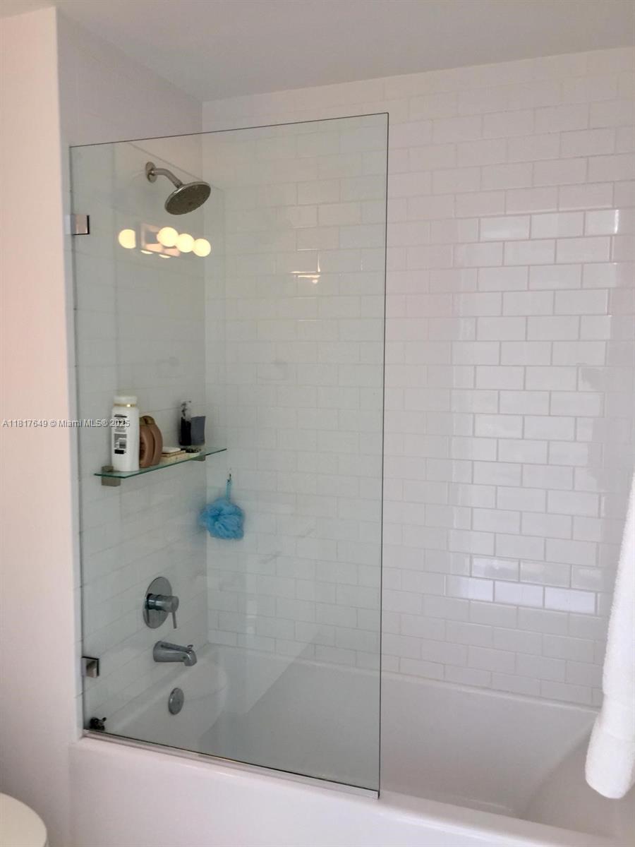 CENTRO CONDO - Residential Lease