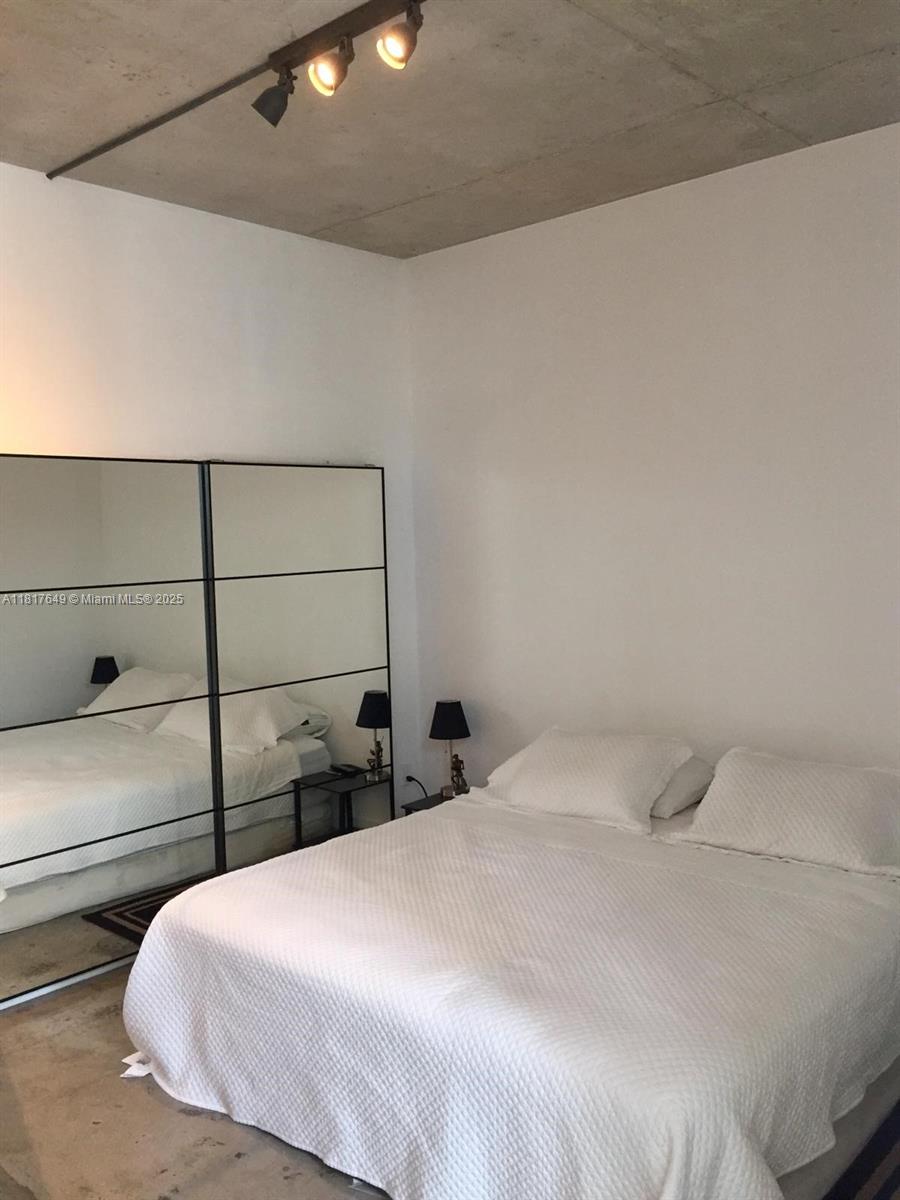 CENTRO CONDO - Residential Lease